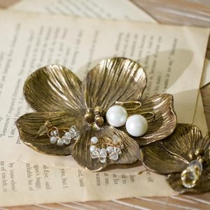 Luxury jewellery tray designer jewellery <b>dish</b> gold jewellery tray flower design tray floral pattern artistic jewellery holder - Product Image 1