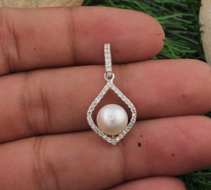 Trending Vintage Handmade 925 Sterling Silver Platinum Plated Pearl Necklace Artisan Crafted Statement <b>Jewelry</b> Sustainable Gift - Product Image 4