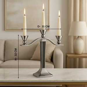 Candelabro de Metal Plateado de 3 Brazos, Portavelas de 32 cm de Alto y 31 cm de Ancho para Decoración de Bodas y Hogar - Product Image 1