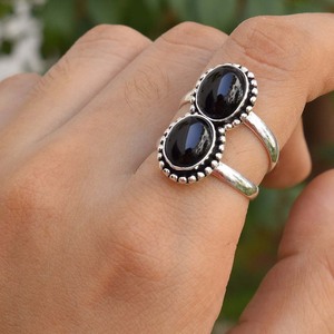 Bague en argent massif 925 avec double pierre d'onyx noir pour femme, bague de créateur - Product Image 1