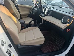 <span class=keywords><strong>Toyota</strong></span> <span class=keywords><strong>RAV4</strong></span> 2013 2.0L CVT à bas <span class=keywords><strong>prix</strong></span>, version urbaine à deux roues motrices, bon état - Product Image 4