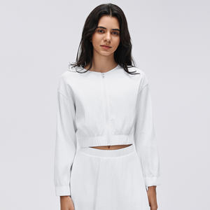 Vêtements de sport pour femmes personnalisés, écologiques, en spandex/nylon, vêtements de fitness, vêtements de sport, sweat-shirt à manches longues, coupe ample, veste de yoga - Product Image 3