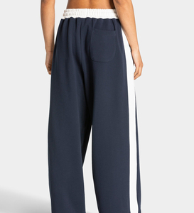 Pantalon large bleu marine pour femme, taille haute élastique, rayures latérales, coupe décontractée ample, longueur complète, en tricot de spandex et polyester - Product Image 2