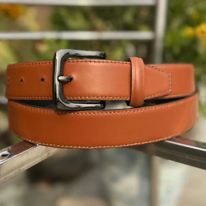 Ceinture décontractée en cuir de vachette véritable faite à la main avec détails brodés, boucle à ardillon en acier, design de boucle western - Product Image 1