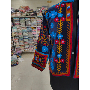 Veste en coton brodée à la main pour femme, col mandarin, manches trois quarts, motif floral, style ethnique, vêtement d'automne, cadeau - Product Image 2