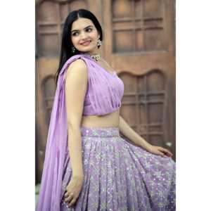 Ensemble Lehenga Choli pour femmes de créateurs - Product Image 1