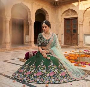 Lehenga Choli brodé floral vert de créateur avec dupatta en filet – Lehenga ethnique multicolore pour mariage et soirée - Product Image 6