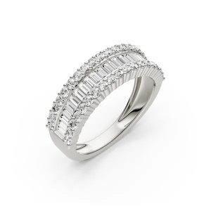 แหวนแต่งงานแบบ Eternity Band ประดับเพชรโมอิสซาไนต์สีขาวทองคำขาว ทรงบาแกตต์และทรงกลมเจียระไนแบบ Brilliant สามแถว สำหรับผู้หญิง เหมาะสำหรับวันครบรอบแต่งงาน - Product Image 1