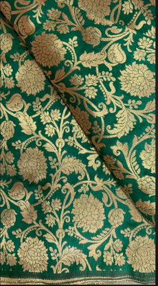 เขียวขวดลายทอง