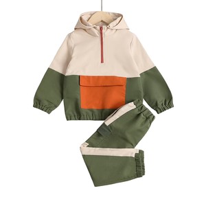 Sudadera con Capucha Verde para Niños, Estilo Moderno y Lujoso, con Panel Naranja de Felpa, Chándal al Por Mayor al Mejor Precio - Product Image 1