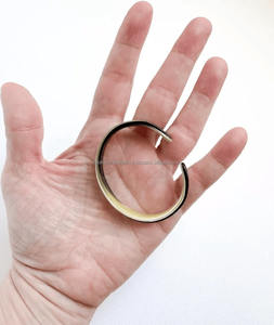 Elegante pulsera minimalista de cuerno de buey, joyería de cuerno de búfalo moderna ultrafina para mujeres, brazaletes artesanales naturales para damas de FWE - Product Image 2