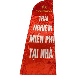 ธงขนนกแบบ Pennant พร้อมเสาธงอะลูมิเนียม พิมพ์ลายดิจิตอลบนผ้าโพลีเอสเตอร์ ทนทาน เหมาะสำหรับงานกีฬาและเกมส์ - Product Image 4