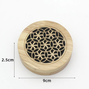 Brûleur à Bakhoor en bois ArtisanNoor – Porte-encens artisanal en bois naturel avec motif élégant d'inspiration arabe pour un décor contemporain - Product Image 6