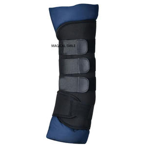 Protégez et soutenez les pattes de votre cheval avec des bandages et enveloppes de protection, idéaux pour les déplacements en écurie ou les soins après l'exercice. - Product Image 2