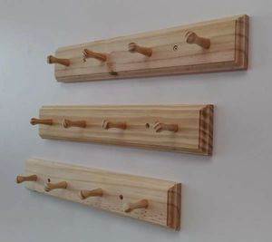 Porte-manteau mural minimaliste en bois - Product Image 2