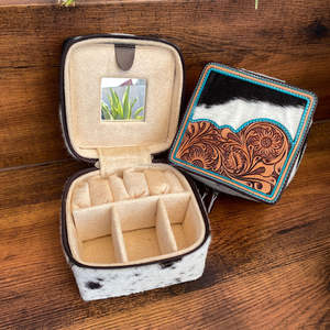 Boîte d'emballage en cuir repoussé à la main de luxe portable pour bague de voyage collier boîte à bijoux boîte de rangement en cuir de vachette pour femmes organisateur de boîte à bijoux - Product Image 2