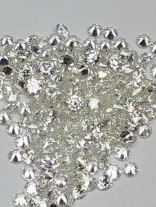 เพชรธรรมชาติคุณภาพสูงแบบหลวม ขนาด 1.80 มม. ถึง 2.05 มม. รับรองโดย GIA รูปทรงกลม สำหรับผู้ผลิตเครื่องประดับ - Product Image 2