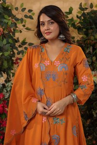 Ensemble Anarkali brodé orange pour femme avec dupatta, coupe régulière, tenue de soirée ethnique, en viscose pure Chanderi, longueur genou - Product Image 3