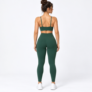 Ensemble de yoga personnalisé pour femmes, leggings taille haute, soutien-gorge de sport à col en V profond, design torsadé, tenue de sport 2 pièces pour femmes - Product Image 2