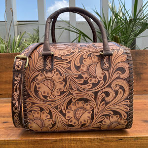 Nouveau design léger en cuir usiné à la main fermeture éclair à la mode en cuir de vachette Mini sac de sport personnalisable sac d'outillage floral pour les femmes - Product Image 5