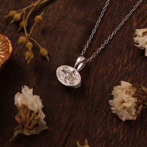Collier en diamant synthétique de laboratoire de coupe ovale pour femme AMBER JEWELS, or blanc, style classique, certifié IGI, bijoux de fiançailles - Product Image 2