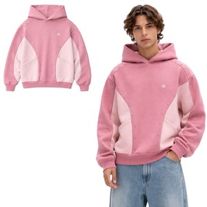 เสื้อฮู้ดดี้ผู้ชายแบบมีแผ่นผ้าตัดต่อ แต่งกระดุม  ผ้าฟลีซคอตตอนคุณภาพสูง 400 GSM ทรงบ็อกซี่ สไตล์สตรีทแวร์ จำหน่ายส่ง - Product Image 1