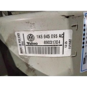 Feu arrière gauche de golf d'occasion OEM 1K6945095AC - Product Image 6