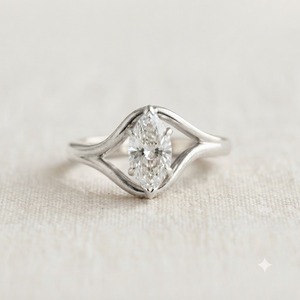 Bague de fiançailles solitaire en or massif 14 carats avec diamant de laboratoire marquise asymétrique inclinée 11x5,5 mm, couleur E, 1,25 ct, VVS2 - Product Image 6