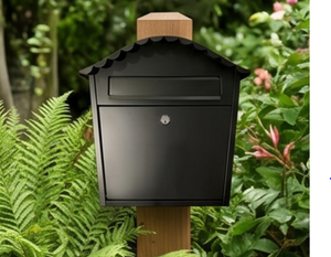 Boîte aux lettres murale artisanale en métal noir thermolaqué, étanche, avec serrure à clé et accès frontal – Solution de rangement pour courrier - Product Image 6