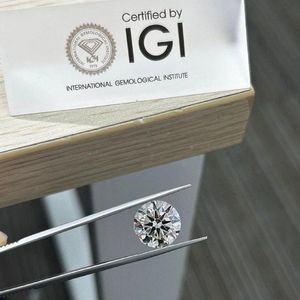เพชรเพาะเลี้ยงในห้องปฏิบัติการที่ได้รับการรับรองจาก IGI สี E/F ขนาด 0.5-10 กะรัต ความสะอาดระดับ VVS2/VS1 รูปทรงกลมเจียระไนแบบบริลเลียนท์ ชนิด CVD 2A เจาะด้วยเลเซอร์ - Product Image 3