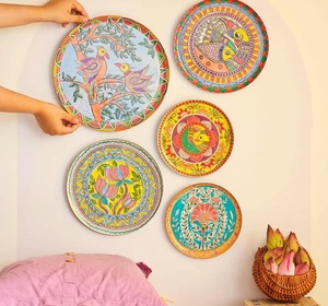 Platos Decorativos de Metal Pulido, Redondos, Estilo Bohemio, con Diseño de Plantas, para Decoración del Hogar, Bandeja para Servir - Product Image 3