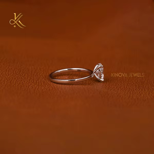 Elegante Anillo de Boda con Diamante Cultivado en Laboratorio, Chapado en Oro de 10K, Brillo Radiante, Diseño Clásico, Anillo de Amor Eterno, Regalo Perfecto para Parejas - Product Image 4