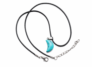 Collar con Colgante de Luna Creciente de Turquesa Natural |   Amuleto de Luna de Cristal |   Joyería de Piedras Preciosas Hecha a Mano |   Decoración del Hogar Feng Shui | - Product Image 1