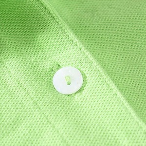 Camiseta de Manga Corta Verde Sólido para Hombre, Corte Regular, Diseño Casual de Punto, 100% Algodón, Logotipo Frontal, Transpirable - Product Image 2