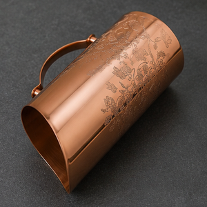 Jarra de cobre con diseño botánico grabado, estilo vintage, asa para servir, vajilla ecológica, jarra nórdica de alto brillo premium. - Product Image 2
