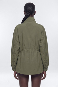 Ensemble de survêtement décontracté 2 pièces pour femme : coupe-vent léger, sweat à capuche froissé et short, taille élastique - Product Image 2