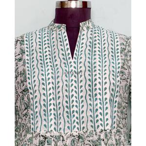 Robe longue trapèze confortable et légère pour femme, élégante, simple, à manches longues, en dentelle florale, unie, imprimée numériquement, tricotée - Product Image 2