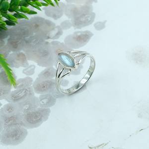 Bague en labradorite bleue naturelle, argent sterling 925, bague artisanale en pierre précieuse, cabochon ovale, bijou statement pour femmes, vente en gros - Product Image 4