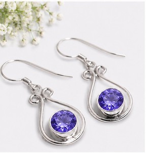 Pendientes Colgantes de Tanzanita en Plata, Pendientes de Plata de Ley 925 con Piedras Preciosas, Pendientes de Tanzanita en Forma de Lágrima Hechos a Mano, Diciembre Bir - Product Image 2