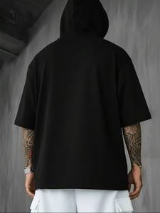 T-shirt à capuche pour homme à manches courtes avec cordon de serrage, coupe décontractée ample, respirant, doux pour la peau, confort oversize idéal pour le style urbain - Product Image 2
