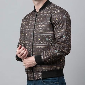 Chaqueta Bomber Personalizada para Hombre con Logotipo Frontal, Color y Diseño Personalizables, Ropa Exterior de Primera Calidad para Venta al por Menor y al por Mayor - Product Image 2