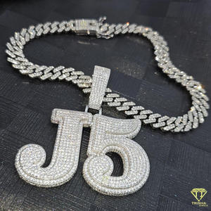 จี้ห้อยคอแบบกำหนดเอง "J5" ประดับเพชรโมอิสซาไนต์ สไตล์ฮิปฮอป สร้อยคอหรูหราแบบ Cuban Link ประดับเพชรระยิบระยับ - Product Image 1
