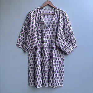 Robe formelle vintage en coton écologique, imprimée à la main, col en V, manches 3/4, ourlet à volants en dentelle, lavable, motif floral - Product Image 1