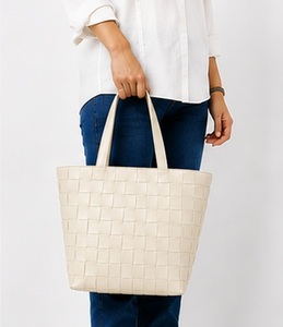 Women's Gravs Genuine Leather Woven Solid Color Summer Open Luxury Handmade Shoulder Tote Bag Premium Fashion Beach Polyester - Product Image 4
