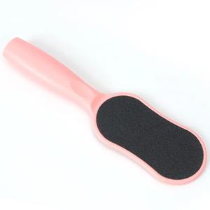 Lime à pédicure double face pour éliminer les callosités, lisse la peau rapidement, design léger pour usage domestique et professionnel - Product Image 1