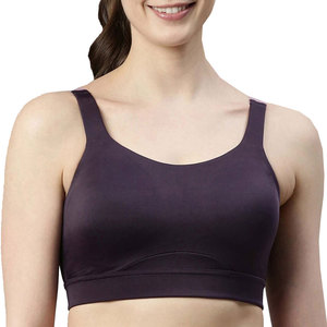 Sujetador deportivo de alta calidad con material que absorbe la humedad y duradero para un rendimiento activo. - Product Image 1