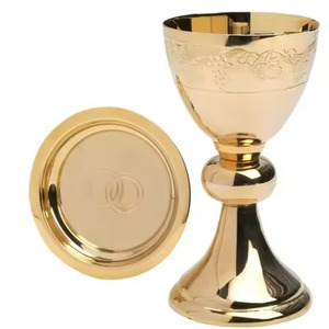 Cáliz y patena de latón para regalo religioso, para la comunión y el culto en la iglesia - Product Image 1