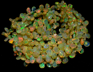Cuentas de piedra de ópalo etíope facetadas hermosas exclusivas de 5x4 a 11x7mm forma de pera para la fabricación de joyas piedra etíope Natural - Product Image 1