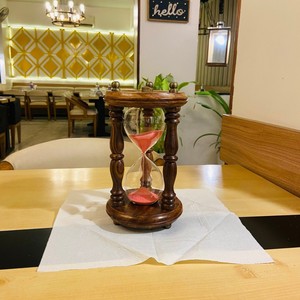 Magnifique Sablier en Verre avec Cadre en Bois pour Anniversaire, Diwali et Célébrations - NOUVELLES ARRIVÉES - Product Image 2