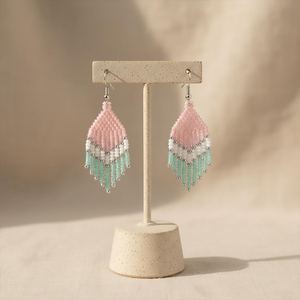 Pendientes con flecos y cuentas de color rosa pastel, hechos a mano, estilo bohemio, con borlas, accesorios de moda estéticos y lindos para mujeres y niñas - Product Image 2